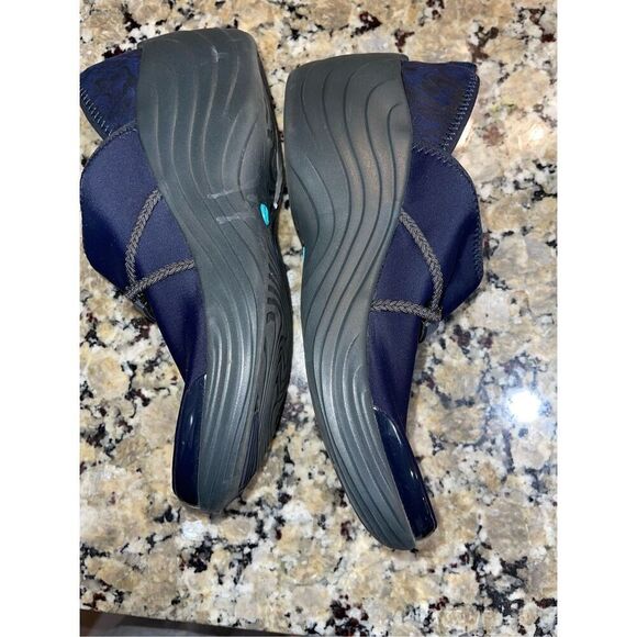 Bzees Cloud Technology Navy Blue Zing Sport Wedge Shootie Slip on Shoe 9 A12 - Picture 4 of 8